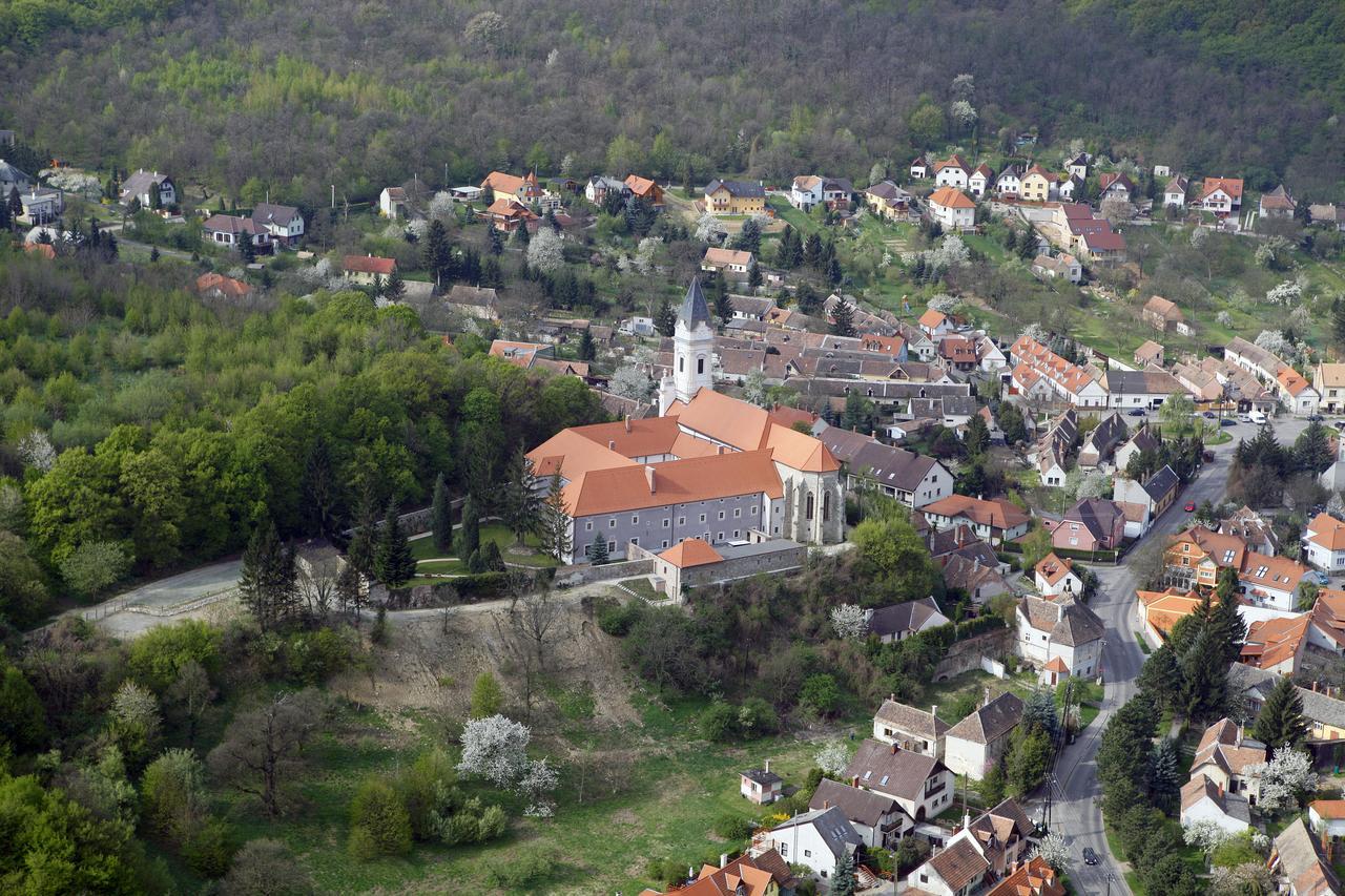 Sopron Monastery Hotel Exteriör bild